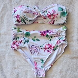 💐TiniBikini White Floral Bikini Set